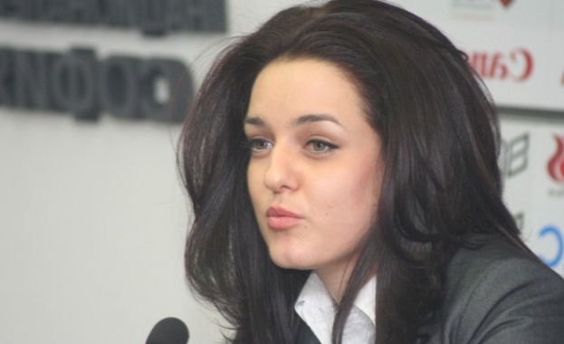 Крумова прави свои „Евромайки”, ББЦ не й дават името 