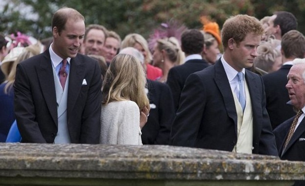 Принц Уилям на сватба без Кейт