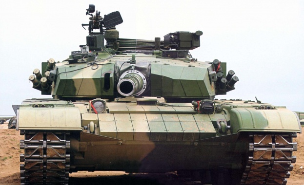 Държавата купува и бронирани бойни машини за пехотата