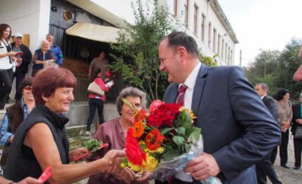 Миков и колегите му отиват в "Люлин" с метрото 