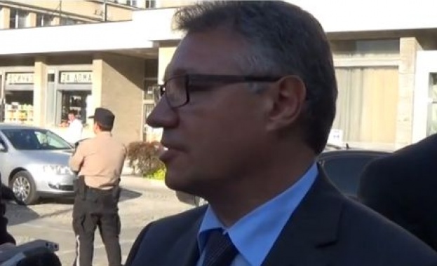 Шаламанов: Даряваме имущество на МО с отпаднала необходимост