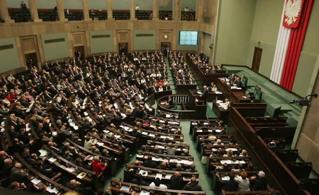 Сеймът гласува доверие на новото полско правителство 