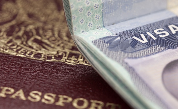 Русия предлага България да издава визи на руските туристи на летищата