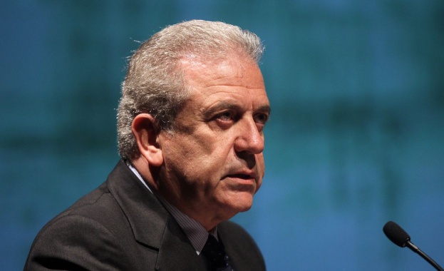 Еврокомисар: Никоя страна в Шенген няма да бъде извадена от зоната