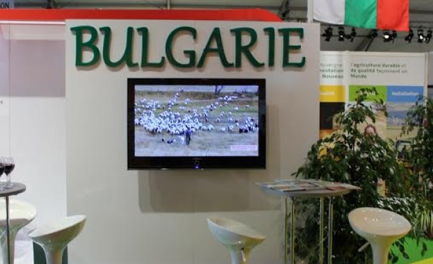 Над 2000 души посетиха българския щанд на животновъдното изложение във Франция