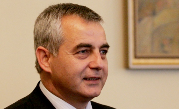 Емил Райнов: Петър Москов да се извини на целия български народ