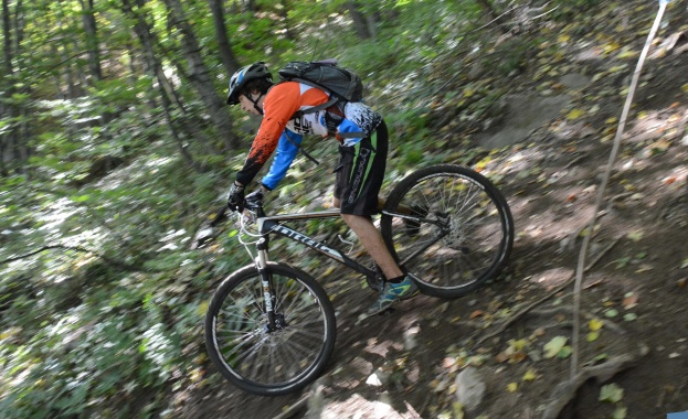 Велосипедист е паднал в планина Мургаш и си е ударил