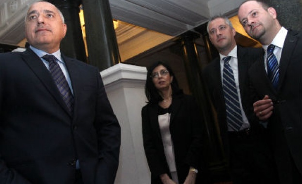 Радан Кънев: Няма да флиртуваме с ГЕРБ