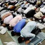 Мюсюлманите празнуват Рамазан байрам