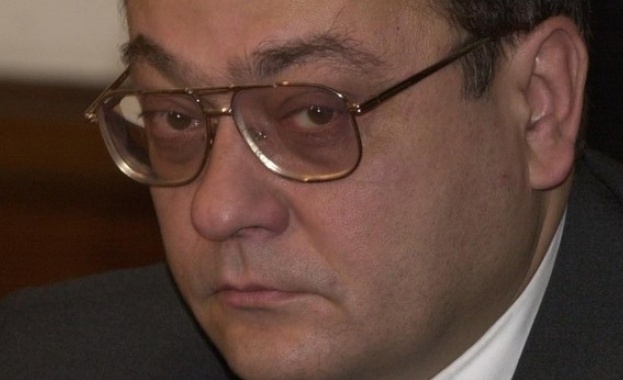 Уволненият Георги Димитров ще съди Външно