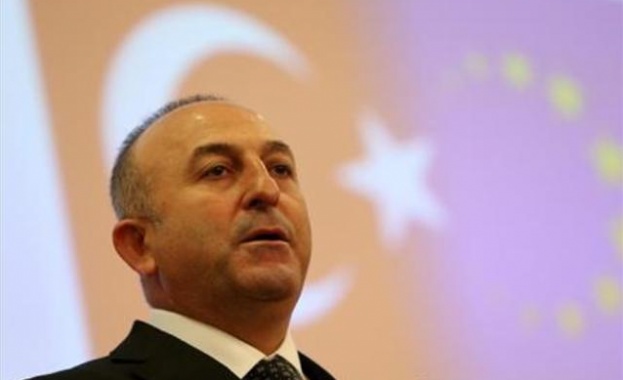 Турският външен министър ще се срещне с гръцкия премиер и