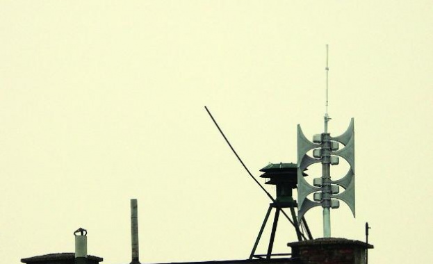 Утре 1 октомври 11 часа Бургас Варна Кърджали Монтана