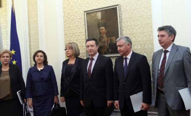 БСП е получила покана от ГЕРБ за втори кръг консултации