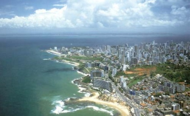 Земетресение със сила 7,4 удари Салвадор. Най-малко един човек е загинал 