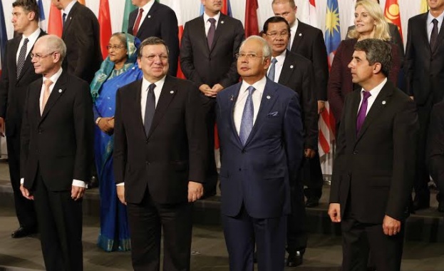 Плевнелиев: България е естествената „врата" на азиатския бизнес към Европа