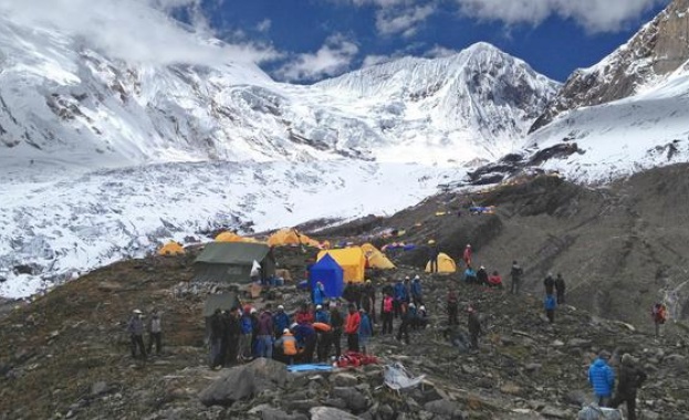 Няма изчезнали българи след снежните бури в Хималаите
