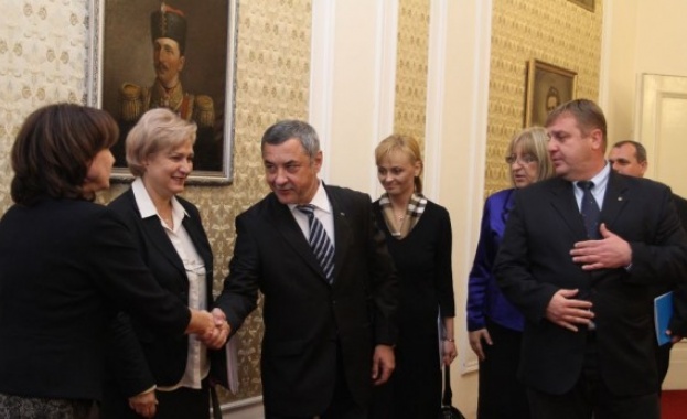 Валери Симеонов за преговорния екип на ГЕРБ: Тези три дами правят политиката на ГЕРБ