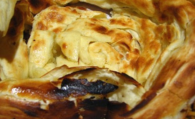 В пловдивско школо раздават закуски без етикет за съдържание