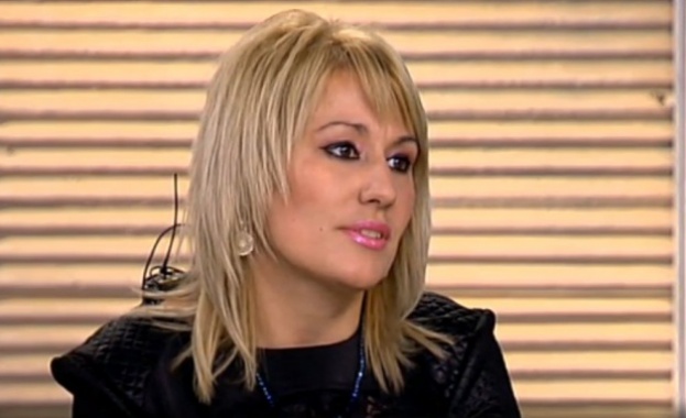 Анна Баракова: Хората ме познават и уважават. Но хората: Не я познаваме