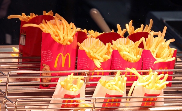 18-годишна се заля с вряло олио в McDonalds, НОИ не признава злополуката като трудова