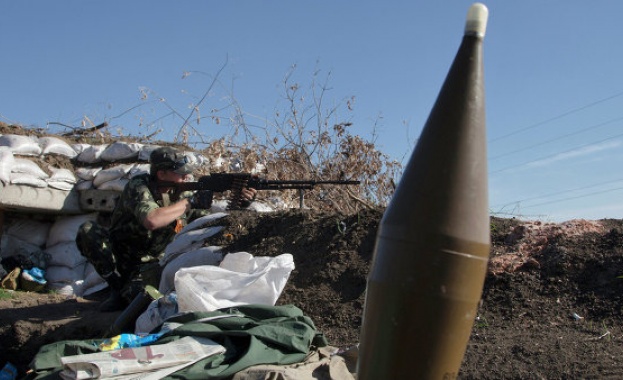 8 мирни жители и двама опълченци загинаха за едно денонощие в Донбас при обстрел на украинската армия