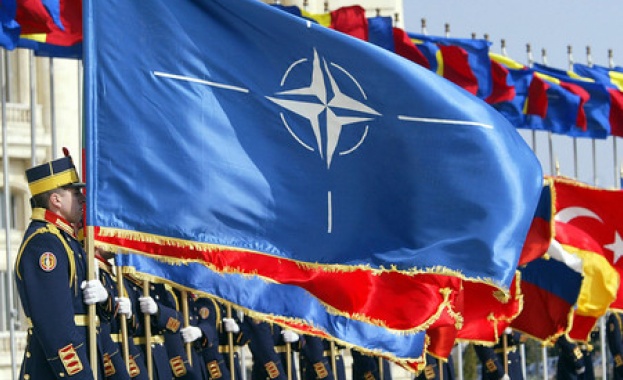 Зам.-министър хвърли оставка, отива в НАТО 