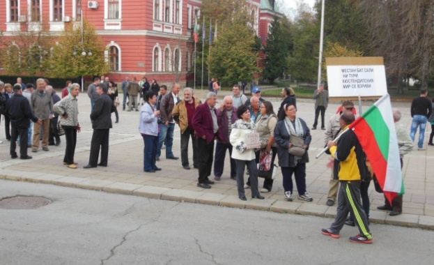 Кюстендилци очакват от Местан да отзове бат‘ Сали 