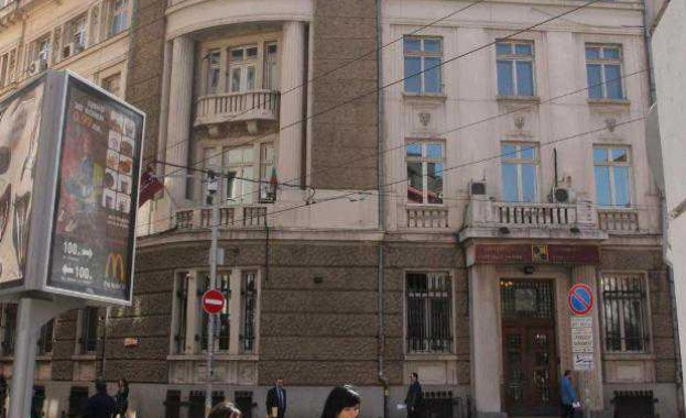 Отстраненото ръководство на КТБ до Борисов: Безотговорното поведение на квесторите продължава 