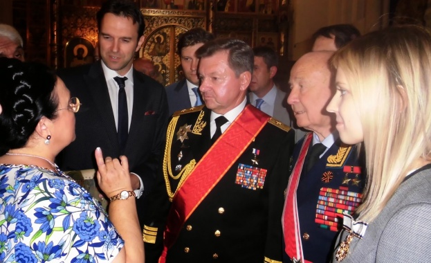 Поклонска на рояла в Ливадийския дворец