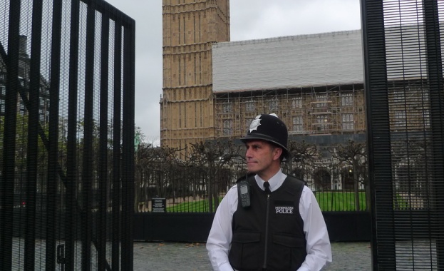 Арестуваха английски полицай от звеното за охрана на кралското семейство