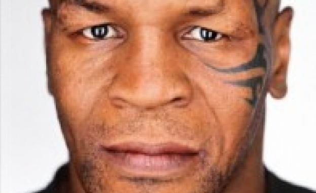 Фалшива новина, че Тайсън влиза в Съюза на руските писатели, обиколи света