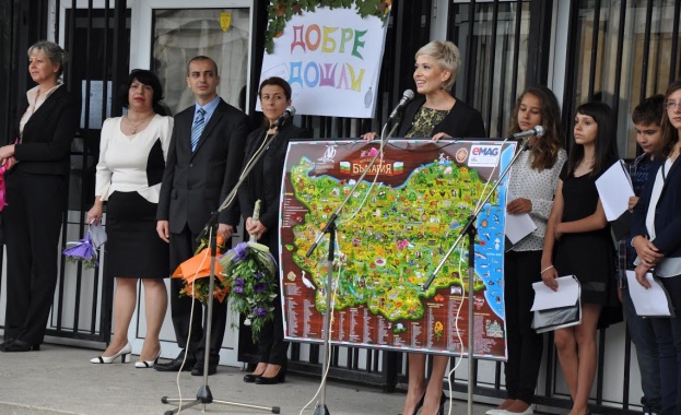 Проектът „Обичай Родината“ оживя в много учебни кабинети в училищата в страната