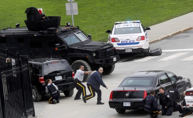 Стрелецът от Отава - приел исляма канадец с отнет паспорт