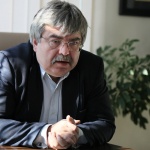 Още Буров е разбрал, че банка се убива с вестник