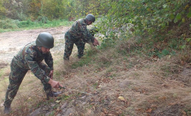 Военнослужещи продължават дейностите за ликвидиране на последствията от „Миджур” 