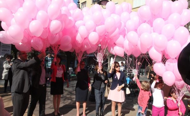 Всяка година около 3500 жени в България се разболяват от рак на гърдата
