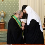Патриарх Кирил награди с орден предстоятеля на Украинската църква