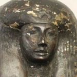 Откриха древен египетски саркофаг в дома на старица 