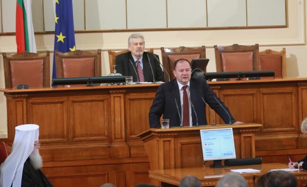 Михаил Миков: Няма да отстъпим от нашите червени линии