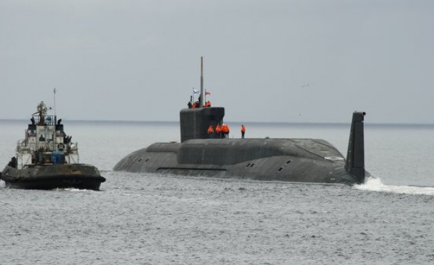 Атомната подводница „Юрий Долгорукий” изстреля „Булава”