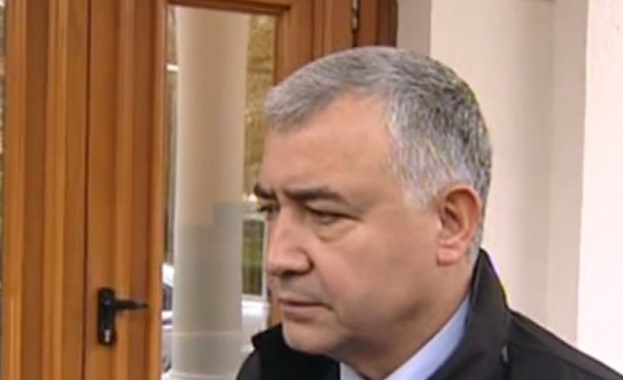 Дали държавата ще намери 2 млрд. лева, за да спаси КТБ, е въпрос на дискусия