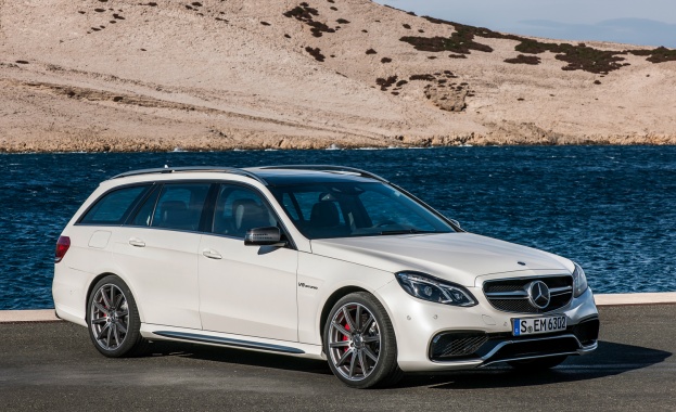 Mercedes-Benz E63S AMG 4Matic Wagon - най-екстремната семейна кола  