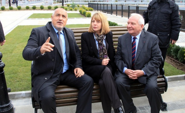 Жозеф Дол: Рано за коалиция на десни  и леви