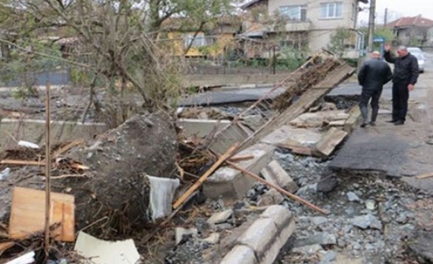 Бедственото положение в община Бургас е отменено. Созопол търси половин милион, за да се справи с щетите 