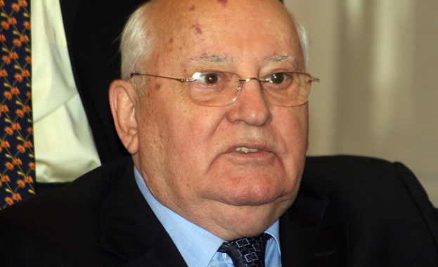 Преди смъртта си  Горбачов се опитва да изглади вината си пред Русия