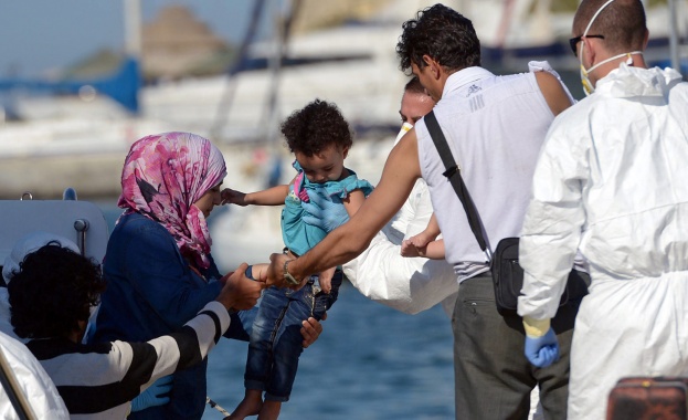 ЕС ще дава 2,9 млн. евро месечно за спасяване на мигранти в Средиземно море