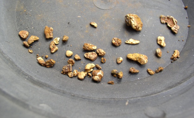 Зелена светлина за златодобива в Брезник