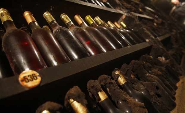 Франция запазва лидерството в класацията за консумация на вино