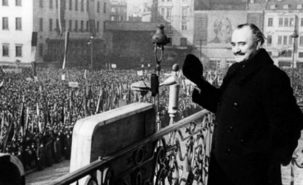 7 ноември в годините назад 