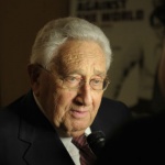 Хенри Кисинджър: Западът трябва да се примири с ролята на Русия в Сирия